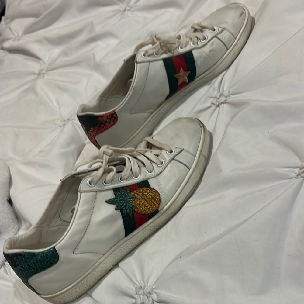 Gucci White Sneakers with Multicolor Star and Stripe